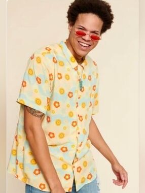 Earthbound Trading Floral Button Camp Shirt XL Retro Boho Men Flower Power Artsy
